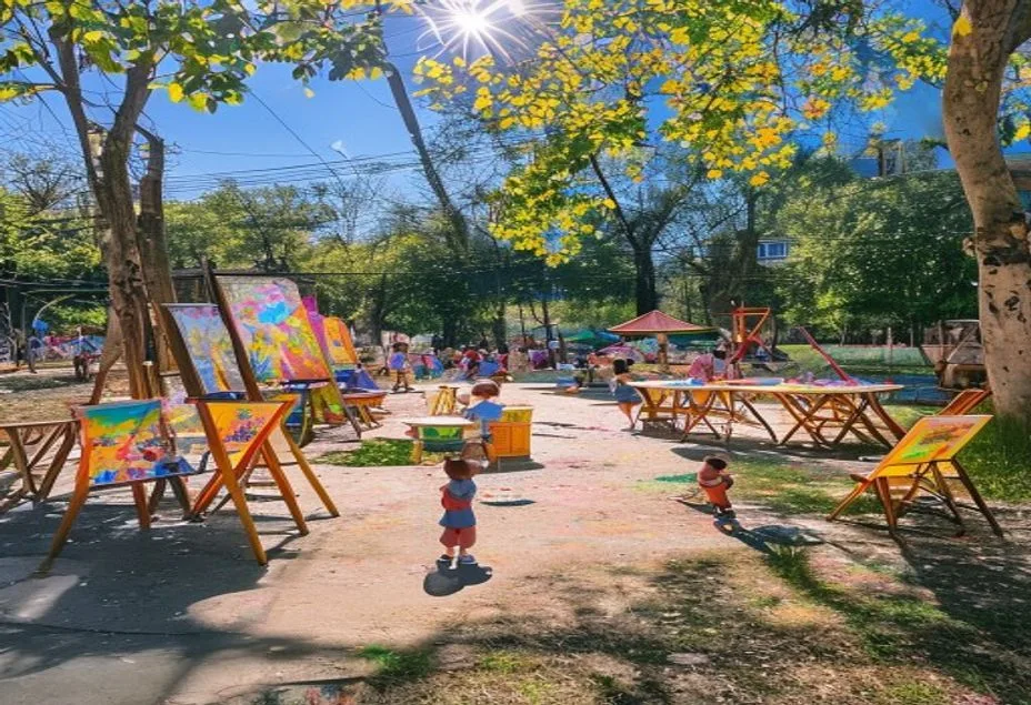 Atelier de creație pentru copii „Tablou de vară”