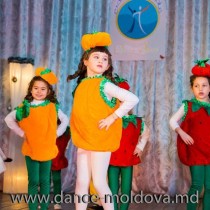 В июле отдых, а с середины августа приглашает танцевальная студия для детей "Эксклюзив" окунуться в мир танца.